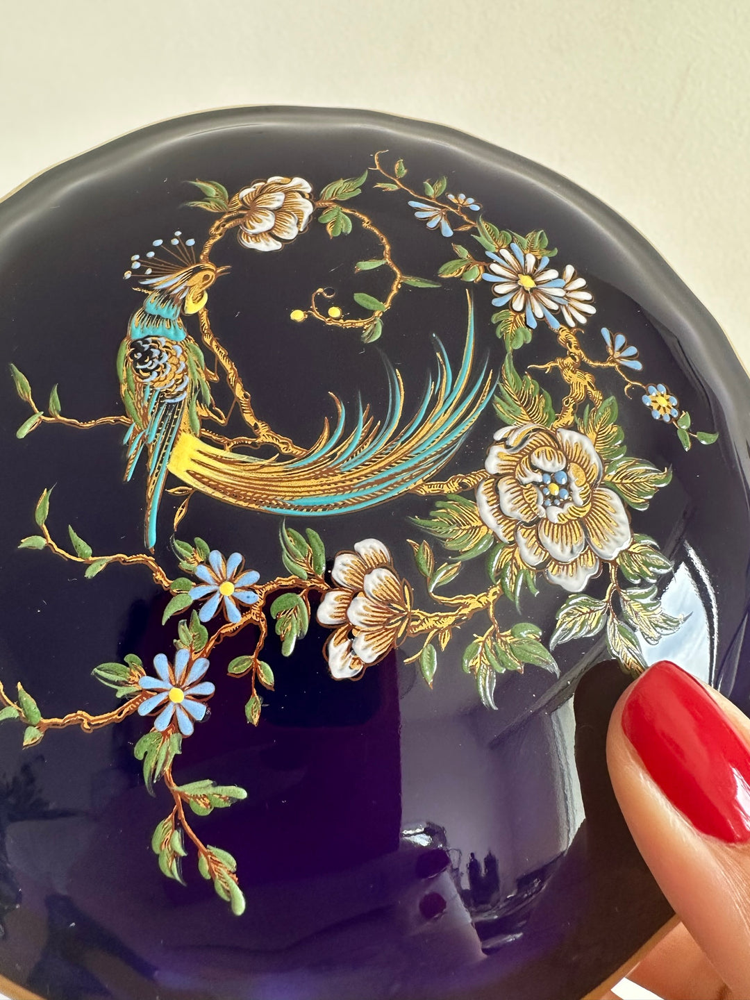 Bonbonnière en porcelaine de Limoges décorée à l'or fin