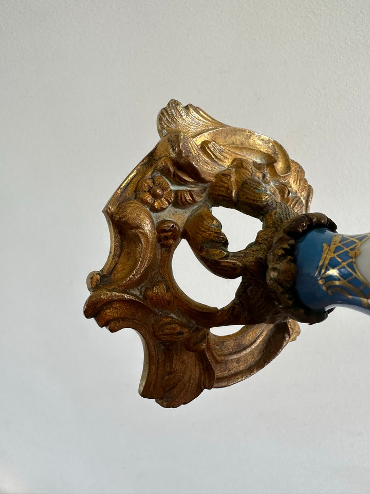 Bougeoir en bronze et porcelaine peinte XIXème