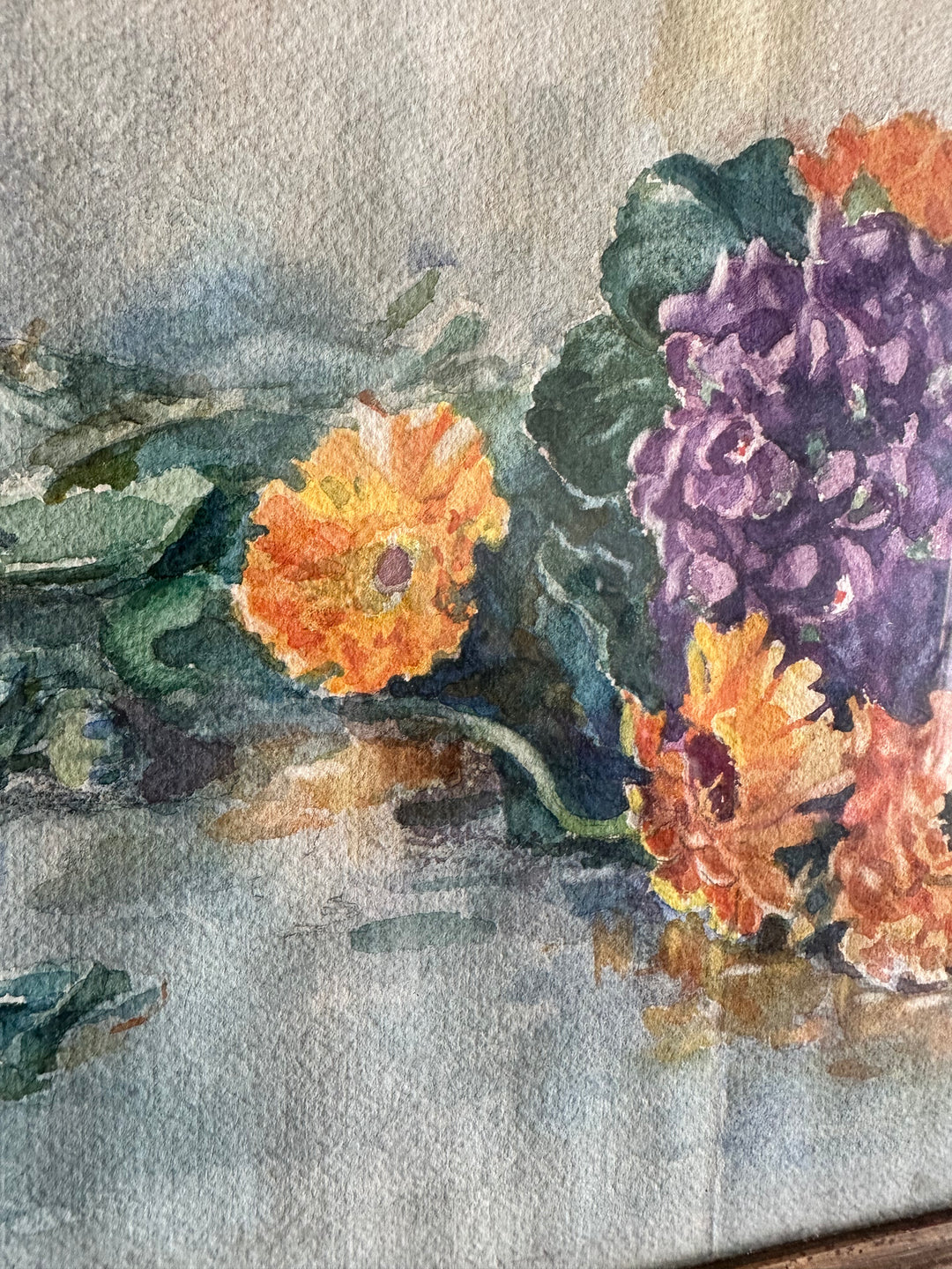 Aquarelle bouquet de fleurs sur l'eau signée cadre en bois doré