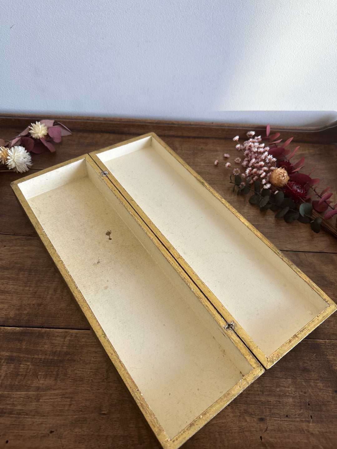 Boite rectangulaire florentine décoration tapisserie Moyen Age