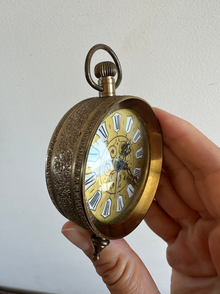 Réveil matin Jaz en laiton doré