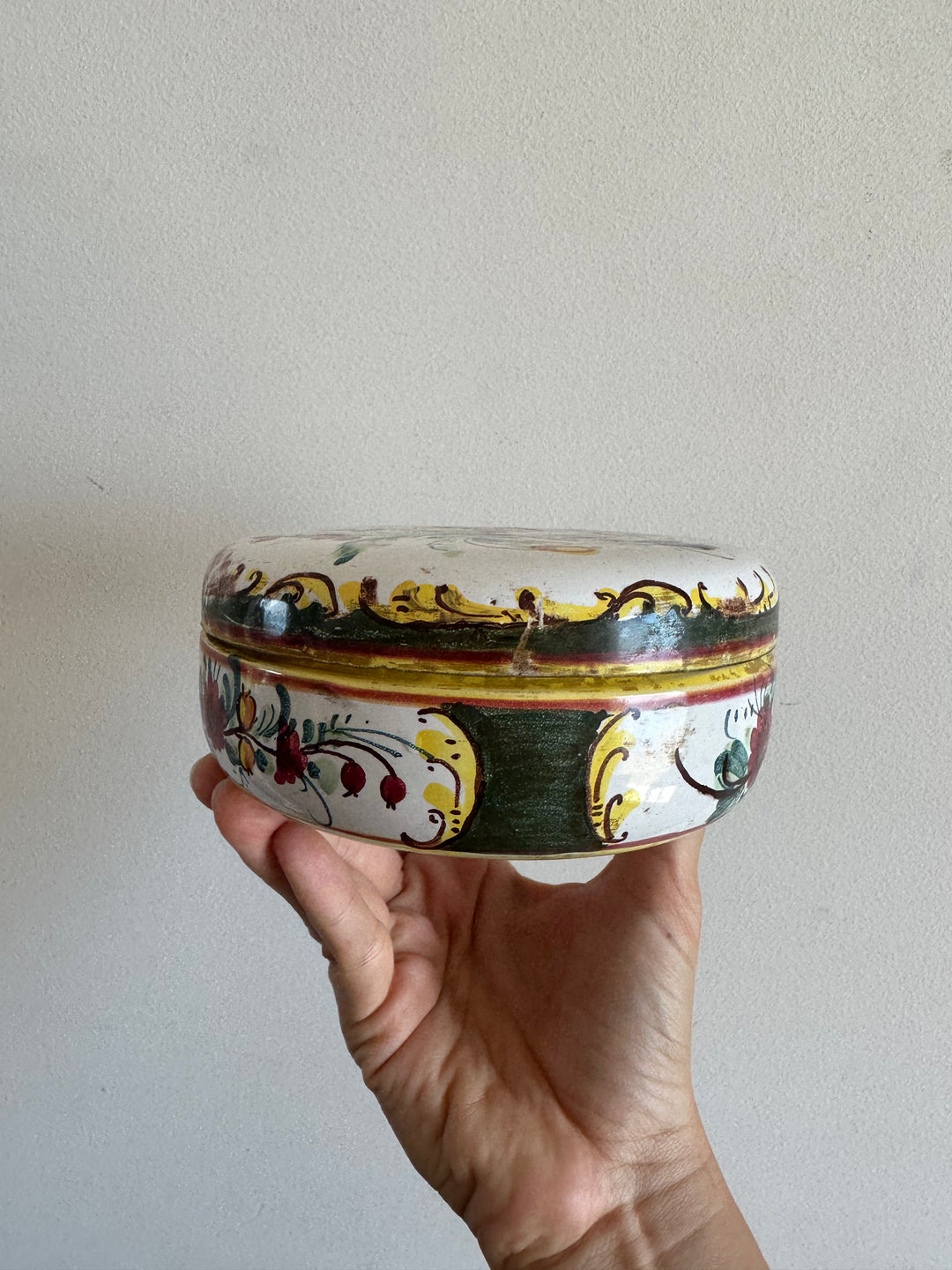 Bonbonnière en porcelaine peinte à la main made in Italy