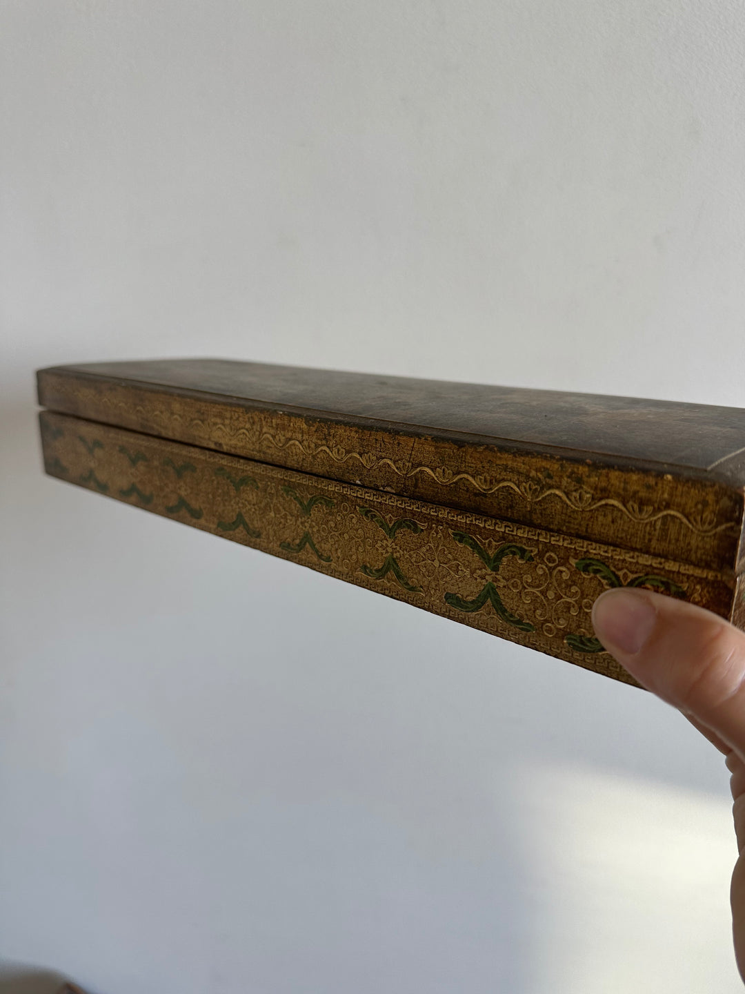 Boite rectangulaire florentine décoration tapisserie Moyen Age