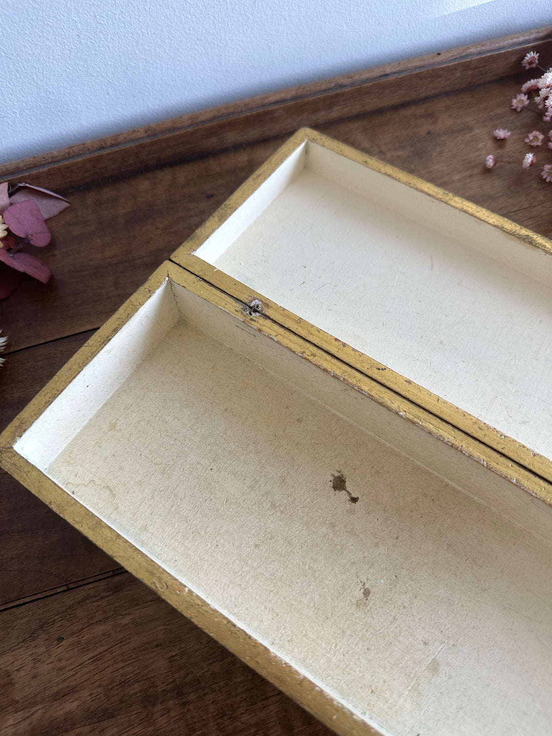 Boite rectangulaire florentine décoration tapisserie Moyen Age