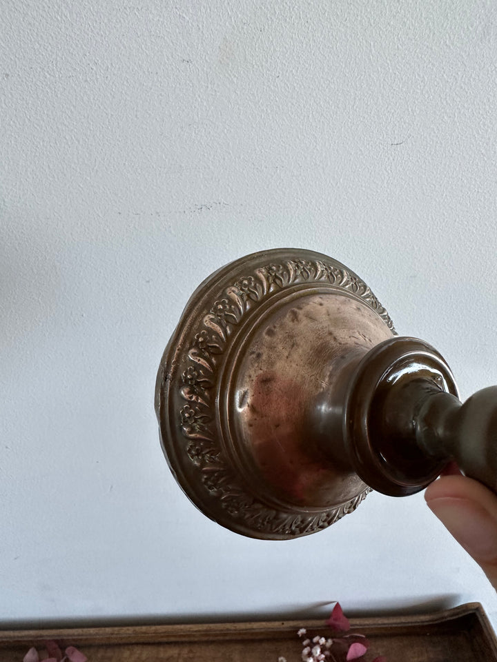 Bougeoir en cuivre et porcelaine peinte à la main 19ème