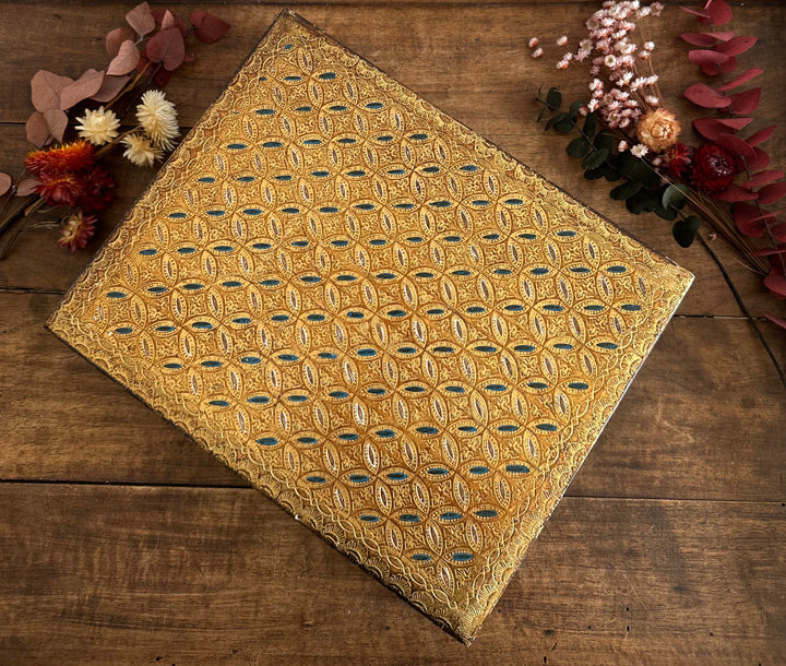 Boite à chocolats en bois décoration dorée style florentin