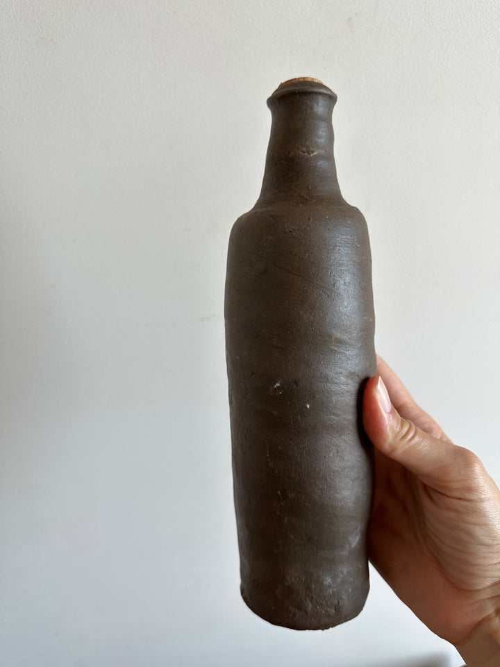 Bouteilles en grès des années 30