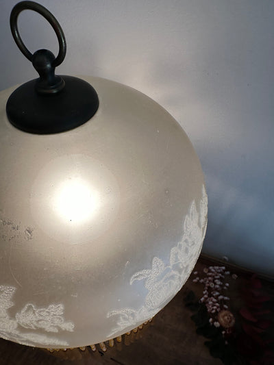 Lampe style charleston rideau de perle orangé