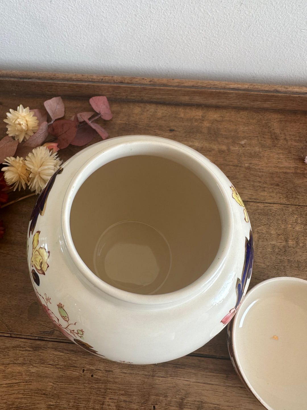 Pot en porcelaine peinte avec couvercle Made in England