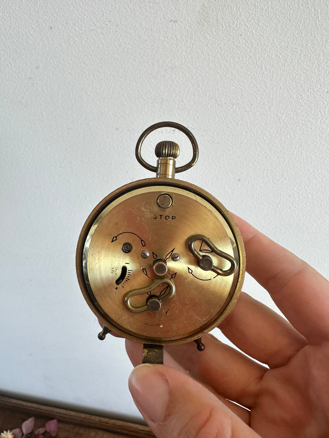 Réveil matin Jaz en laiton doré