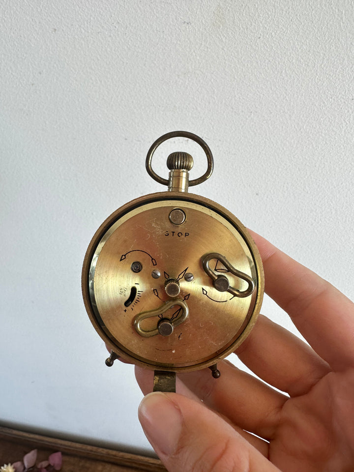 Réveil matin Jaz en laiton doré