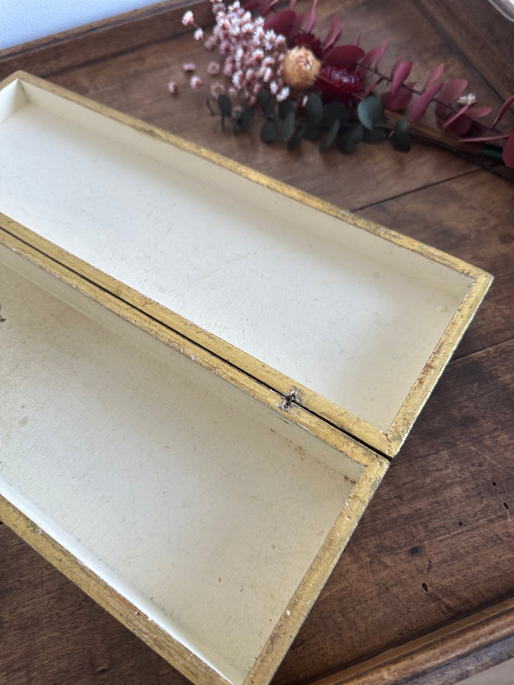 Boite rectangulaire florentine décoration tapisserie Moyen Age