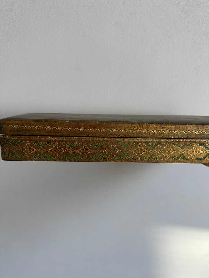 Boite rectangulaire florentine décoration tapisserie Moyen Age