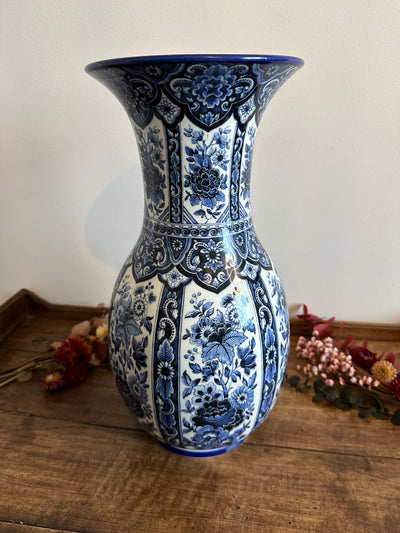Vase signé Delfia motifs bleus Delft