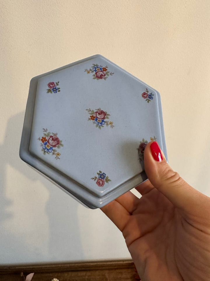 Bonbonnière en porcelaine bleue La St Uzienne