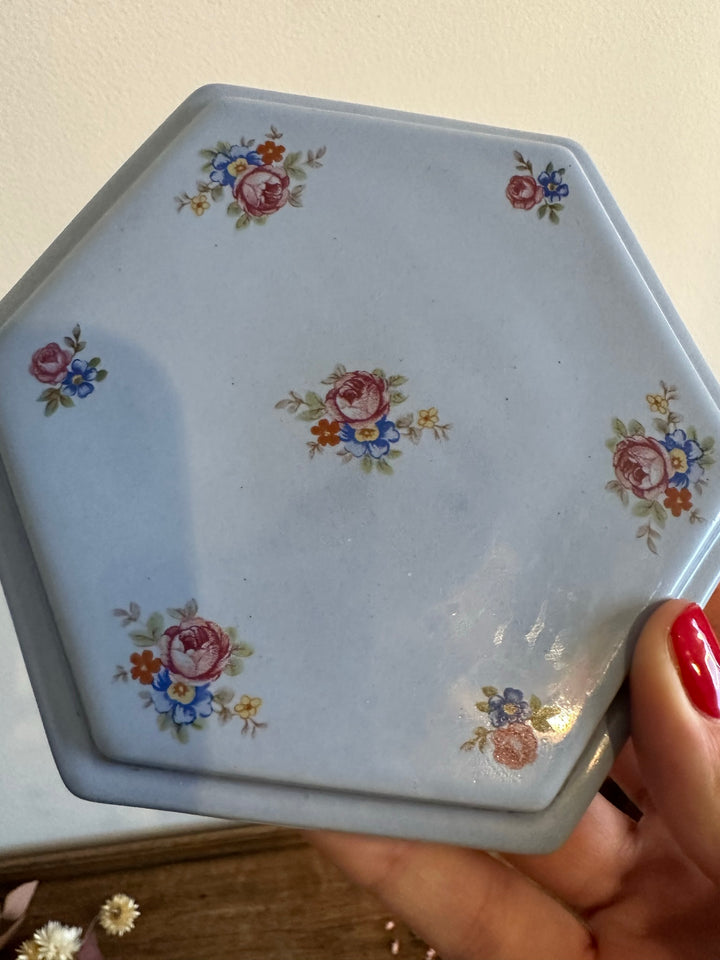Bonbonnière en porcelaine bleue La St Uzienne