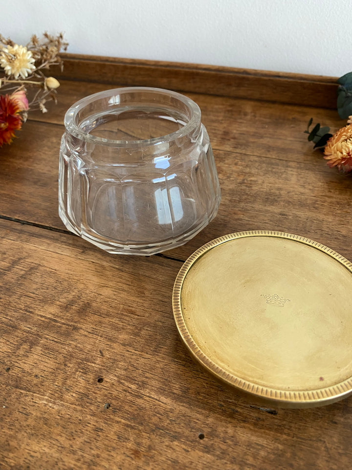 Bonbonnière en verre avec couvercle plat en laiton