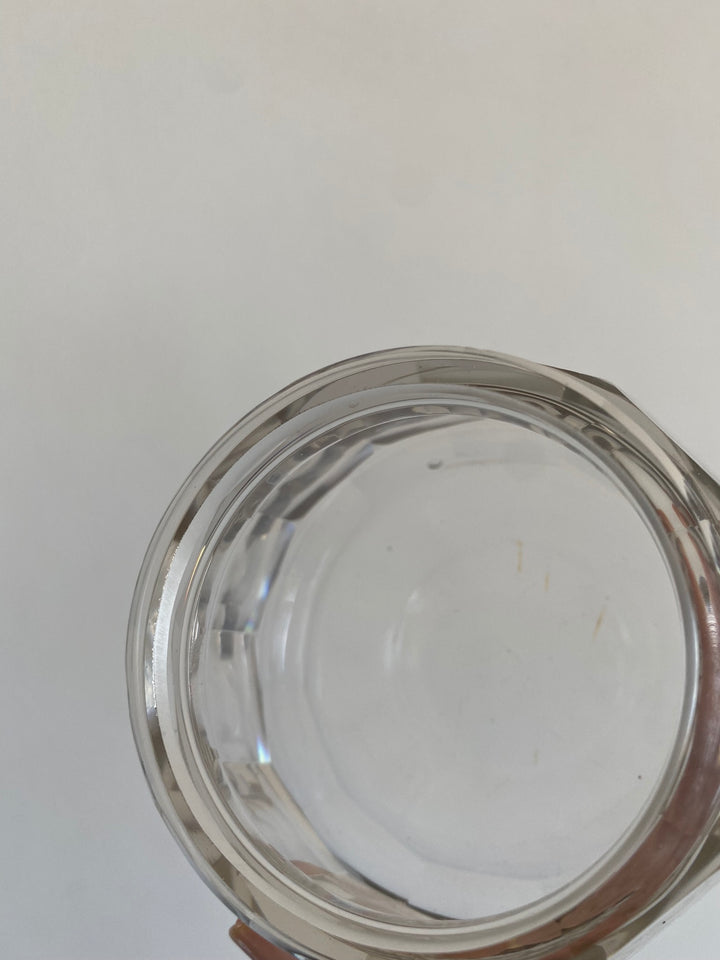 Bonbonnière en verre avec couvercle plat en laiton
