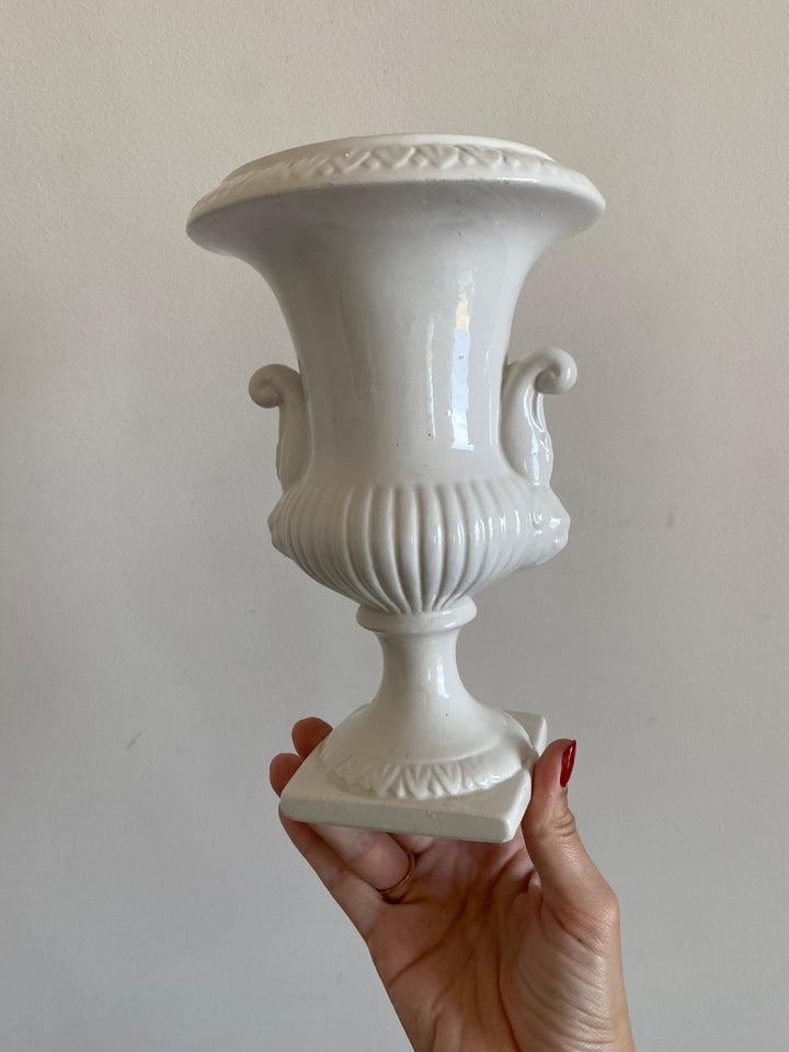 Vase en céramique style Medicis
