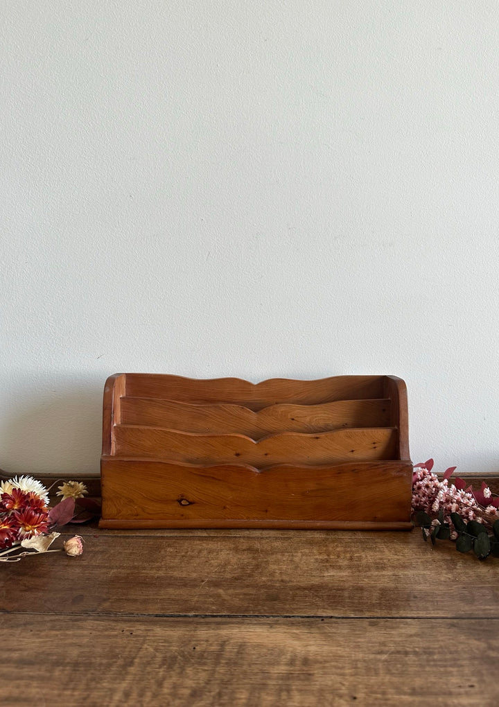 Porte courrier en bois d'olivier naturel