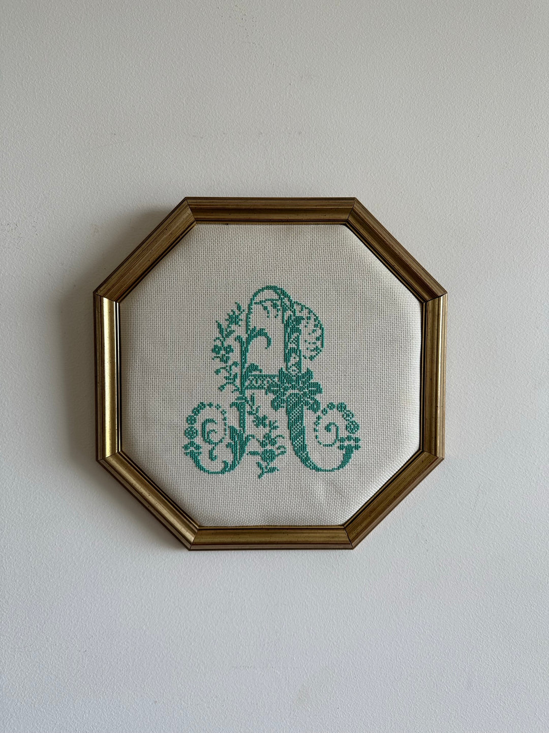 Broderie lettre A