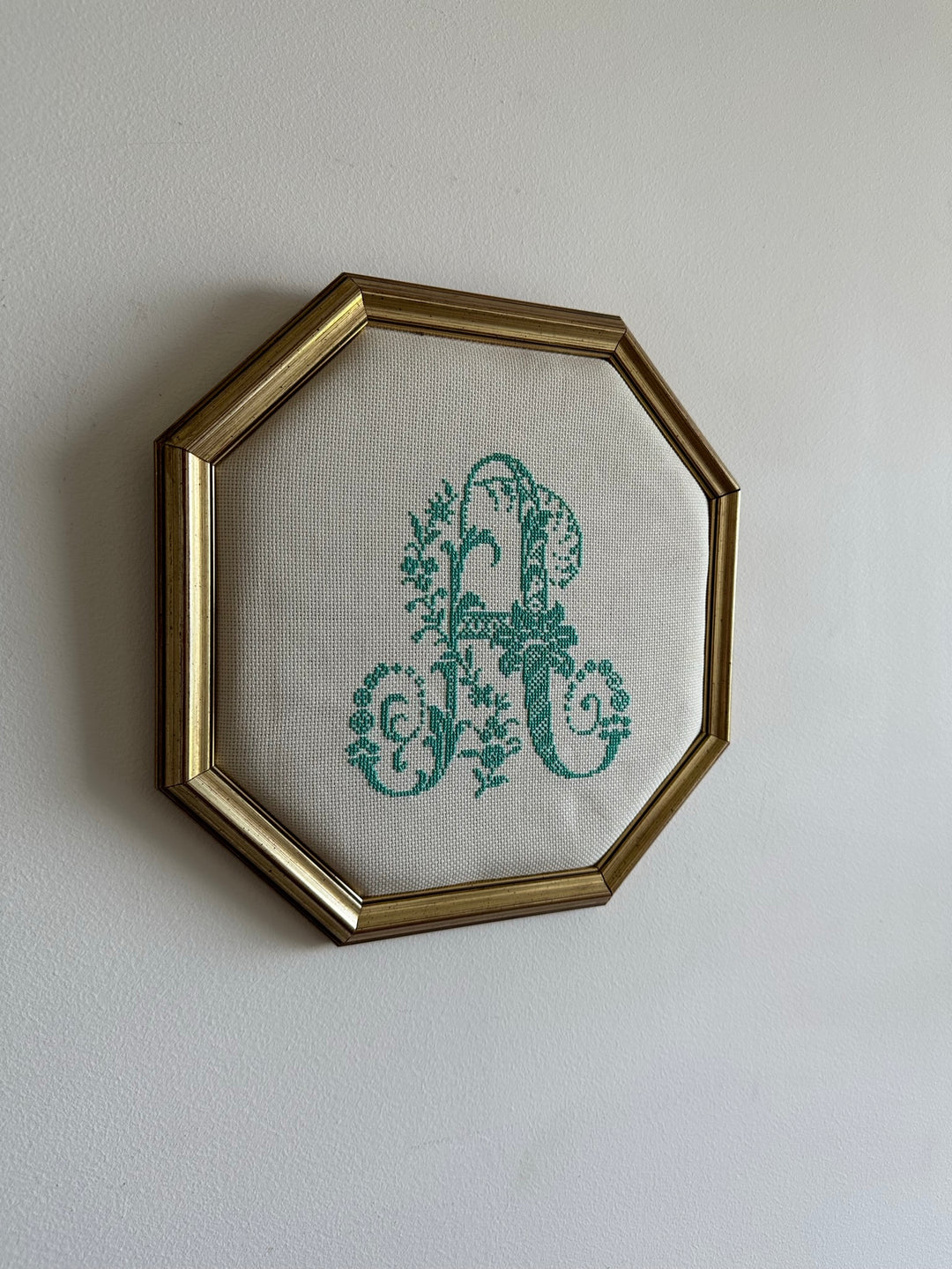 Broderie lettre A