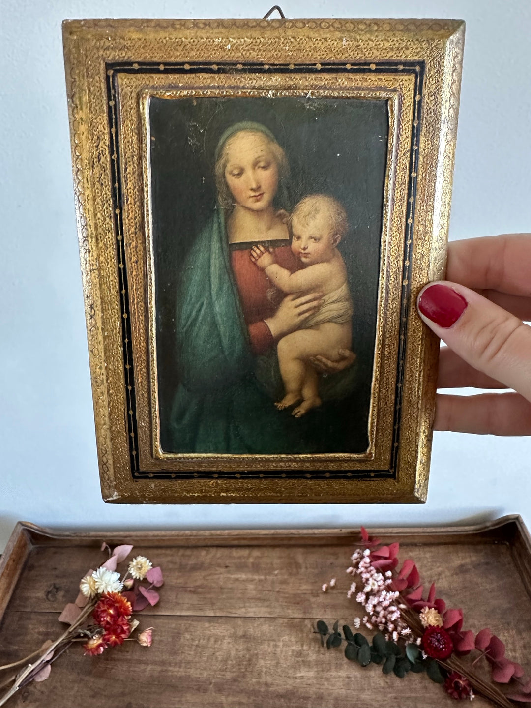 Icône religieuse de la vierge et l'enfant encadrement doré