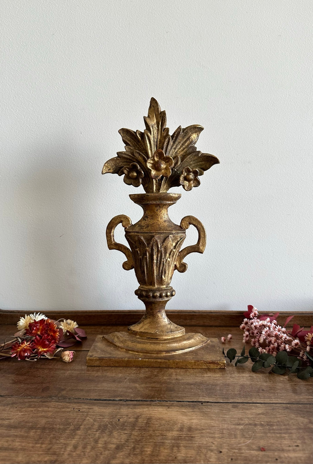 Décoration en bois doré milieu 18ème, début 19eme