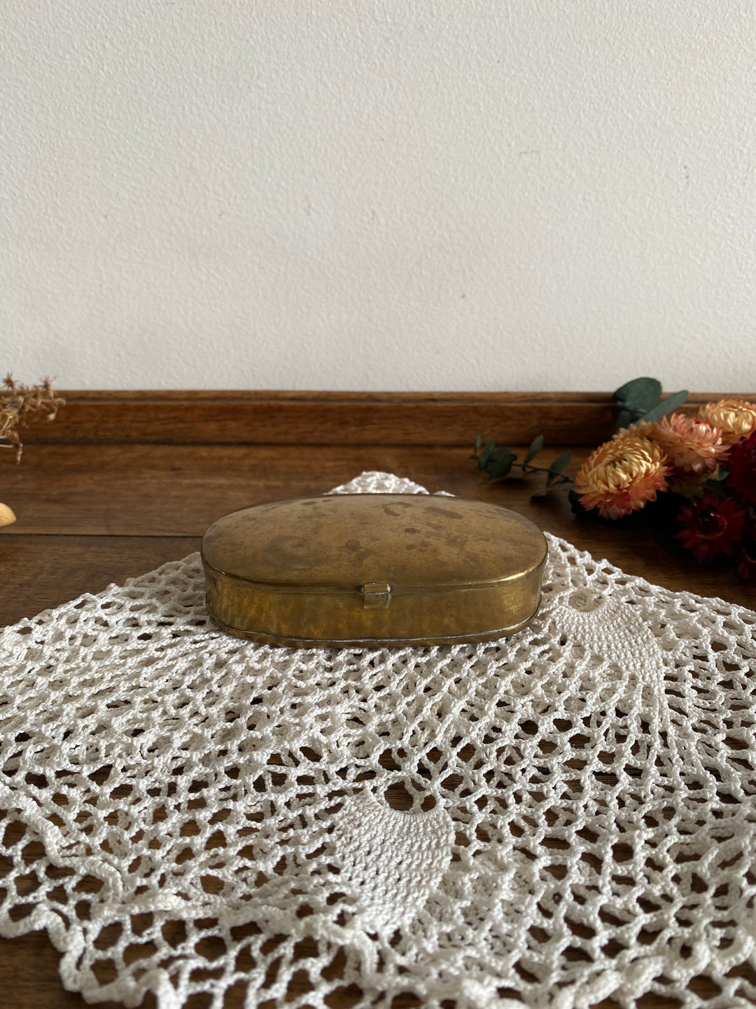 Boite en laiton ovale plate