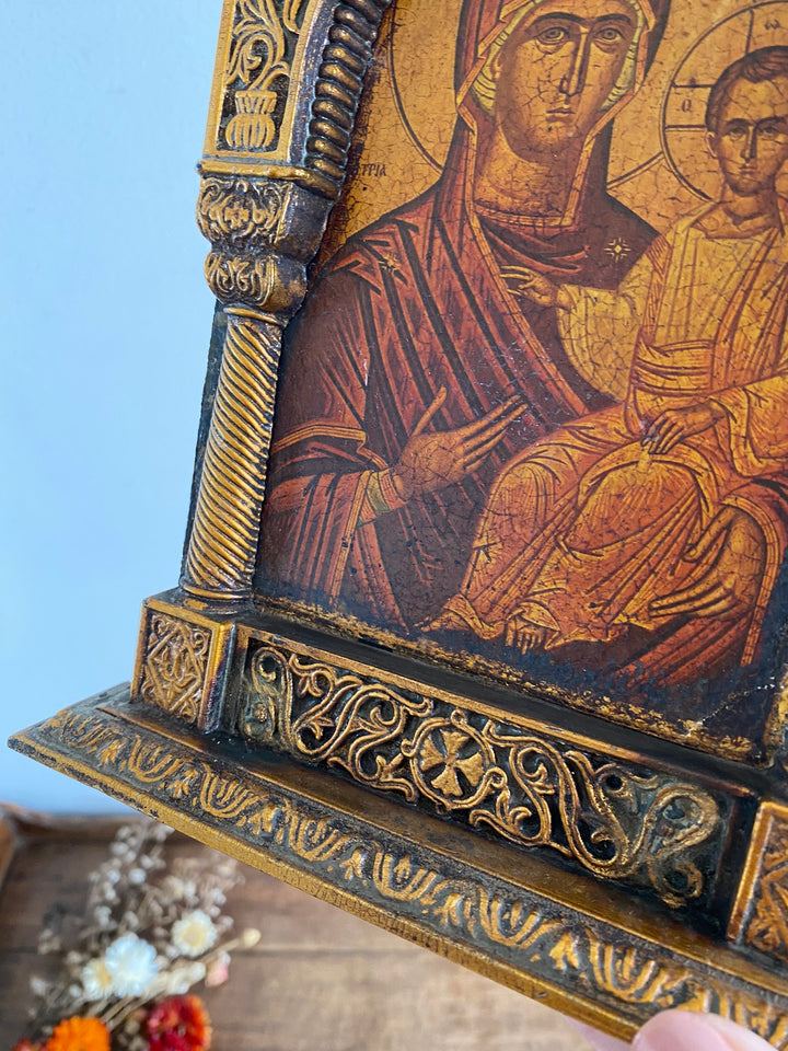 Représentation religieuse orthodoxe cadre sculpté piliers torsadés