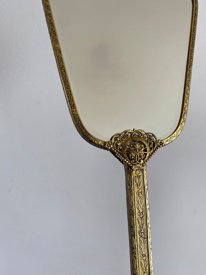 Ensemble de toilette en laiton dentelé et tissu brodé made in England