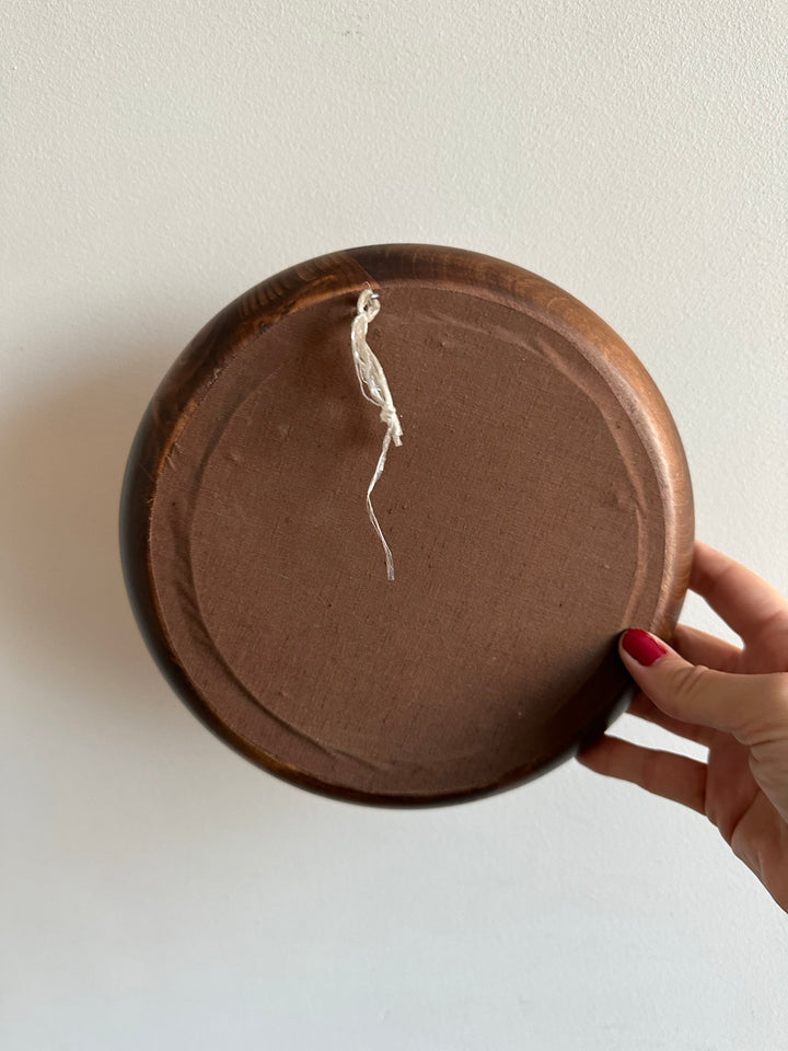Broderie florale ronde cadre en bois naturel