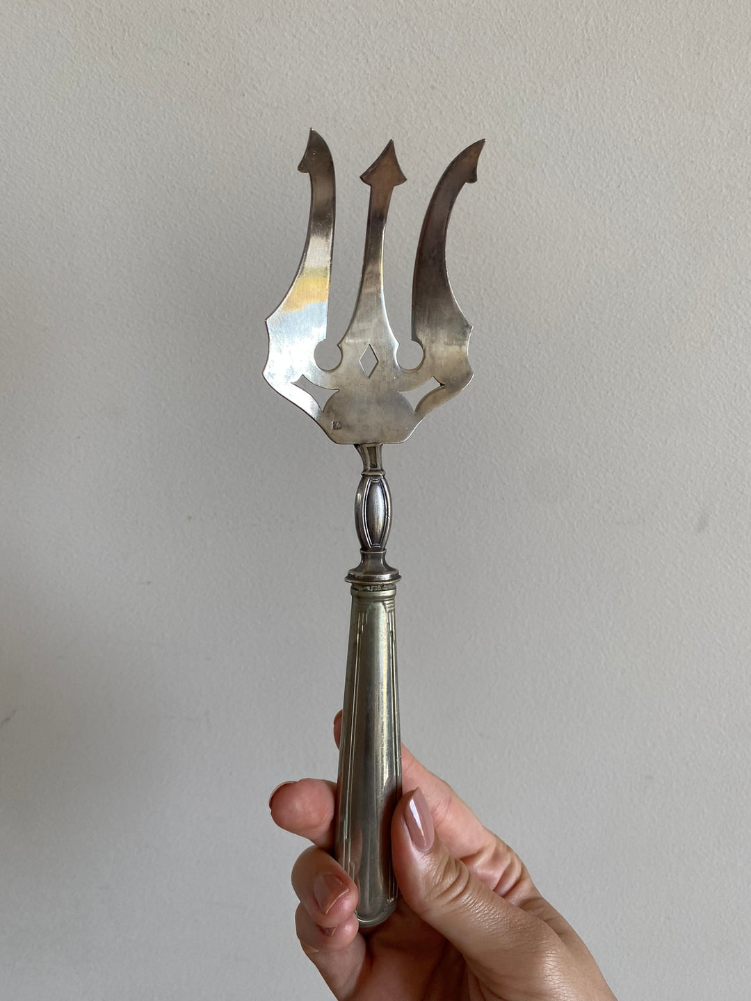Couteau et fourchette de service en métal argenté