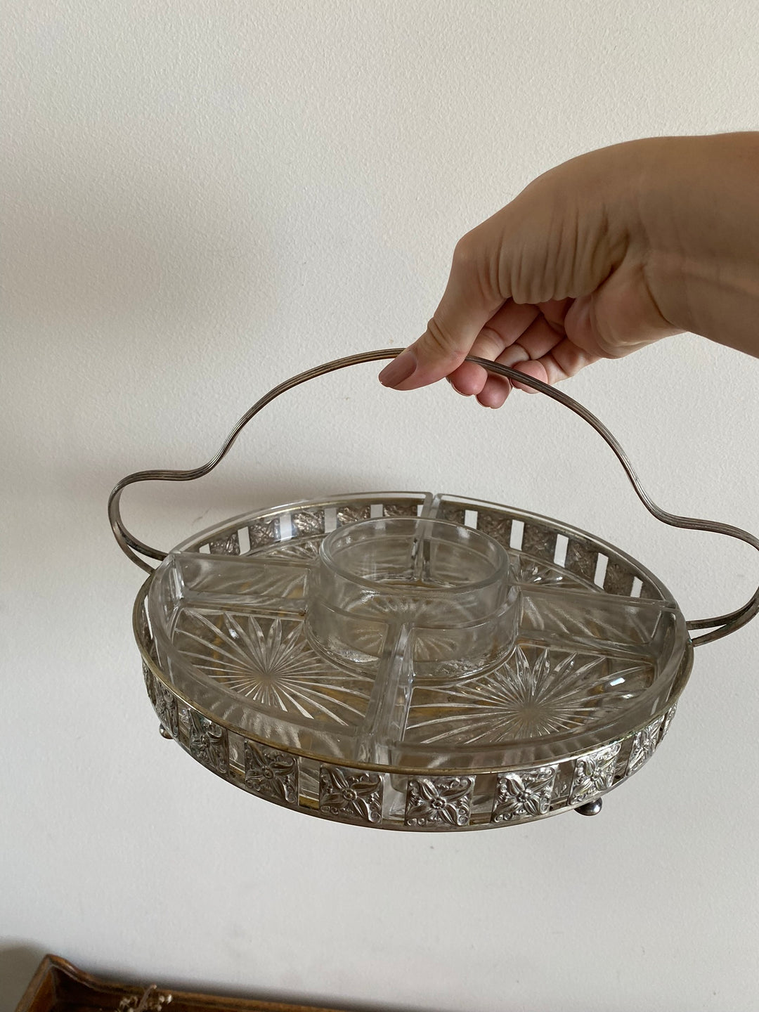 Plateau de service en métal argenté avec compartiments en verre années 30