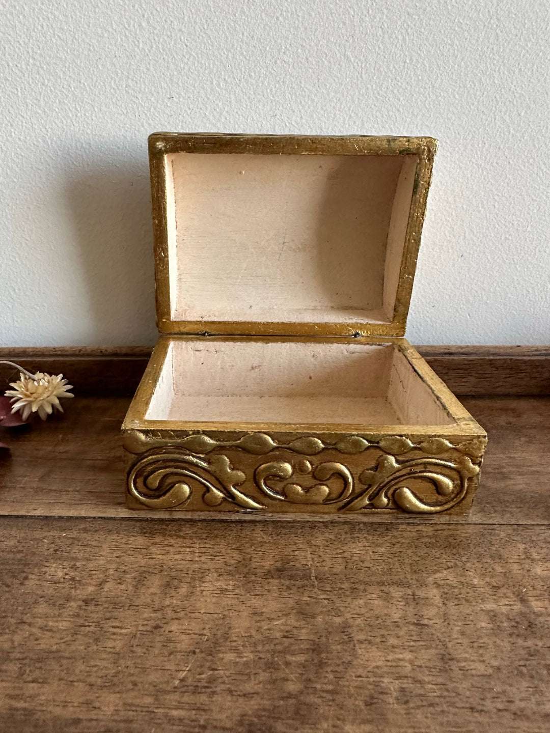 Coffret en bois doré chérubins