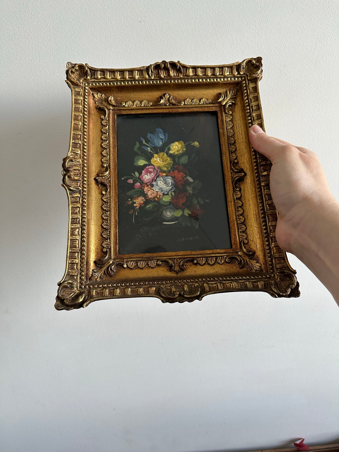Peinture sur cuivre signée bouquet de fleurs bleues et jaunes