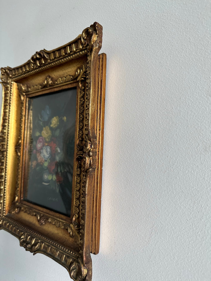 Peinture sur cuivre signée bouquet de fleurs bleues et jaunes