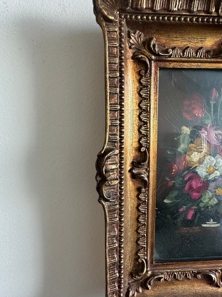 Peinture sur cuivre signée bouquet de fleurs roses et rouges