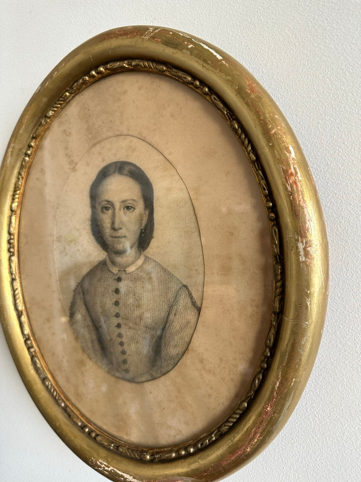 Portrait de jeune fille dans cadre en bois oval 1880