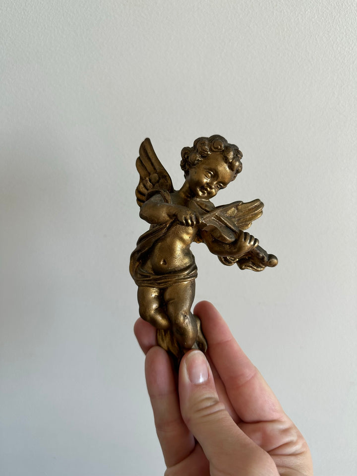 Angelots musiciens en plâtre doré