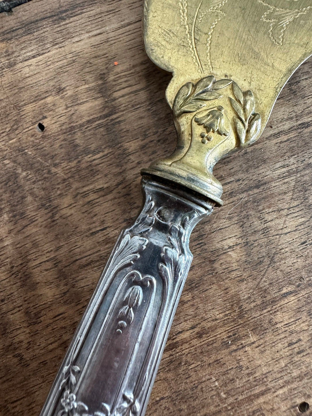 Couverts de service pelle et cuillère en argent et vermeille