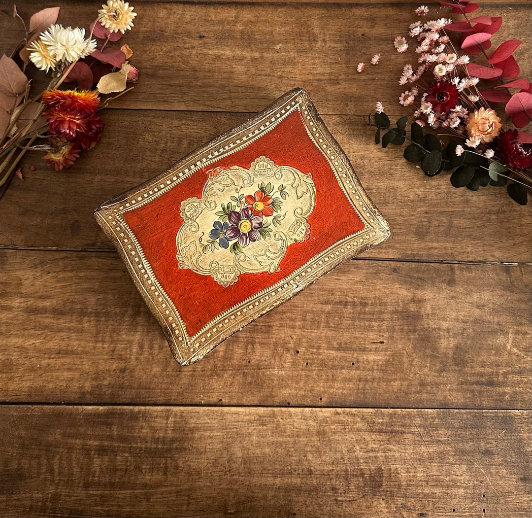 Coffret en bois rouge et crème florentin