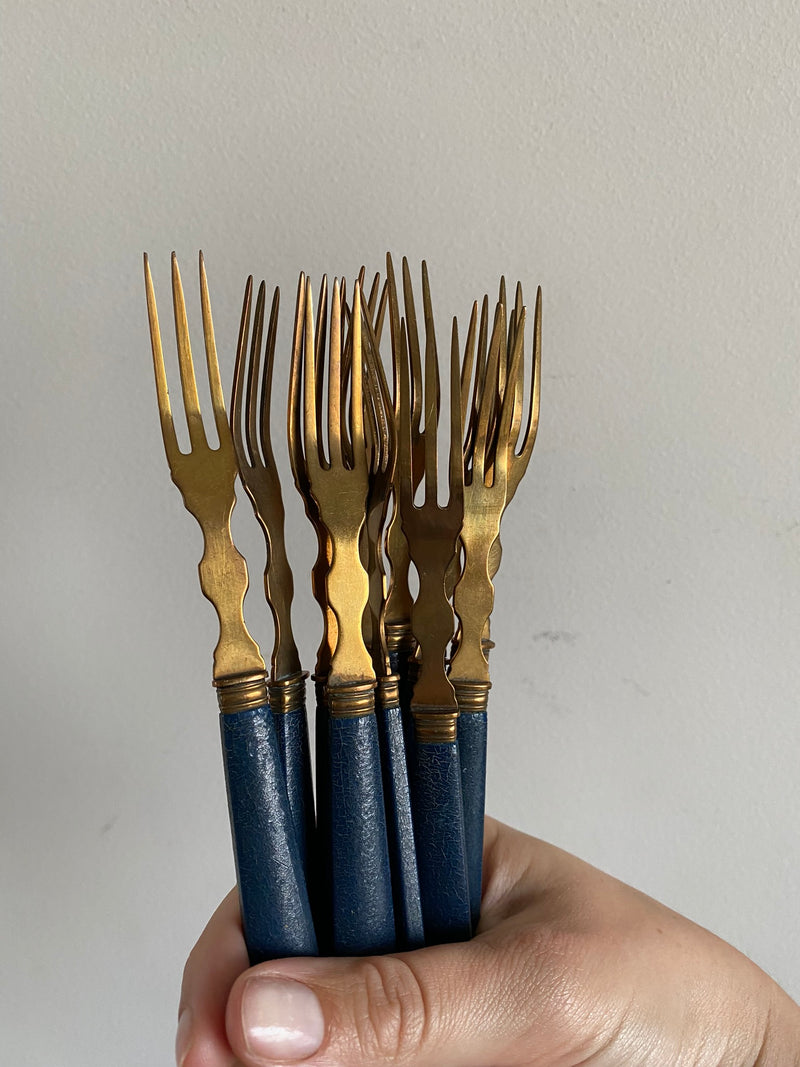 Fourchettes à dessert bleues et dorées