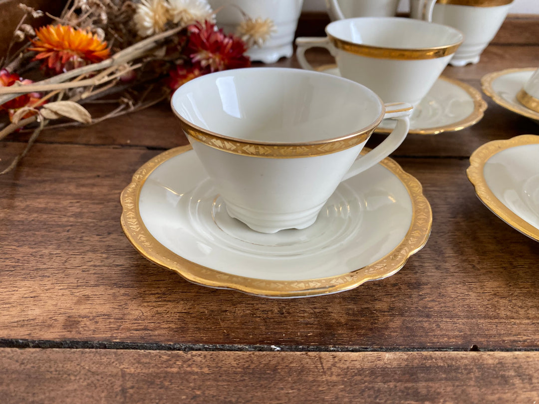 Service à café en porcelaine crème galon doré Victoria Germany