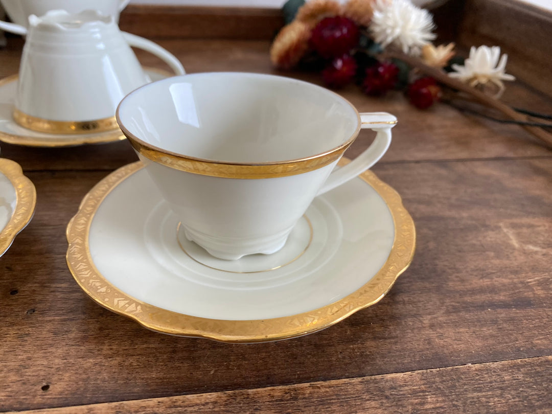 Service à café en porcelaine crème galon doré Victoria Germany