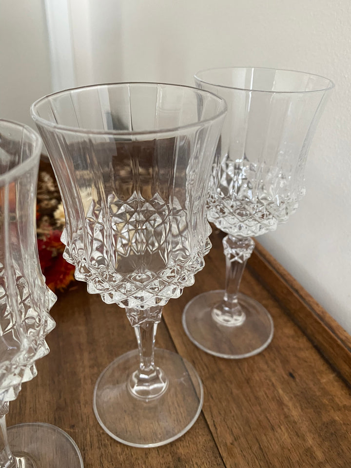 Verres en cristal décoration en pointes de diamants