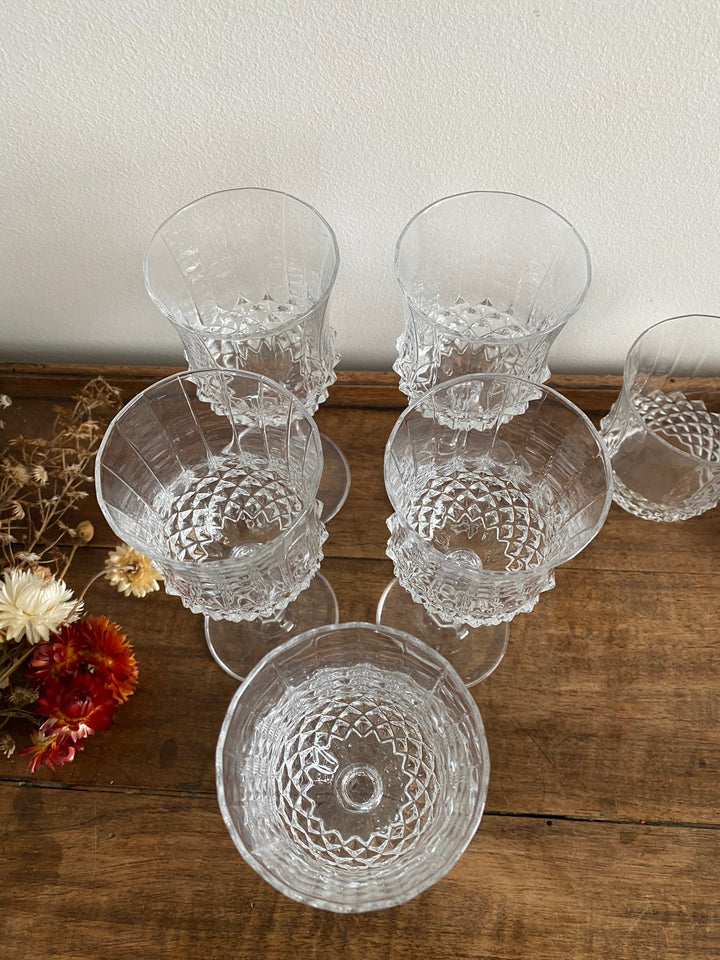 Verres en cristal décoration en pointes de diamants