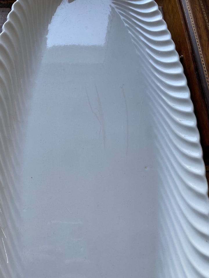 Plat de service en faience Luneveille