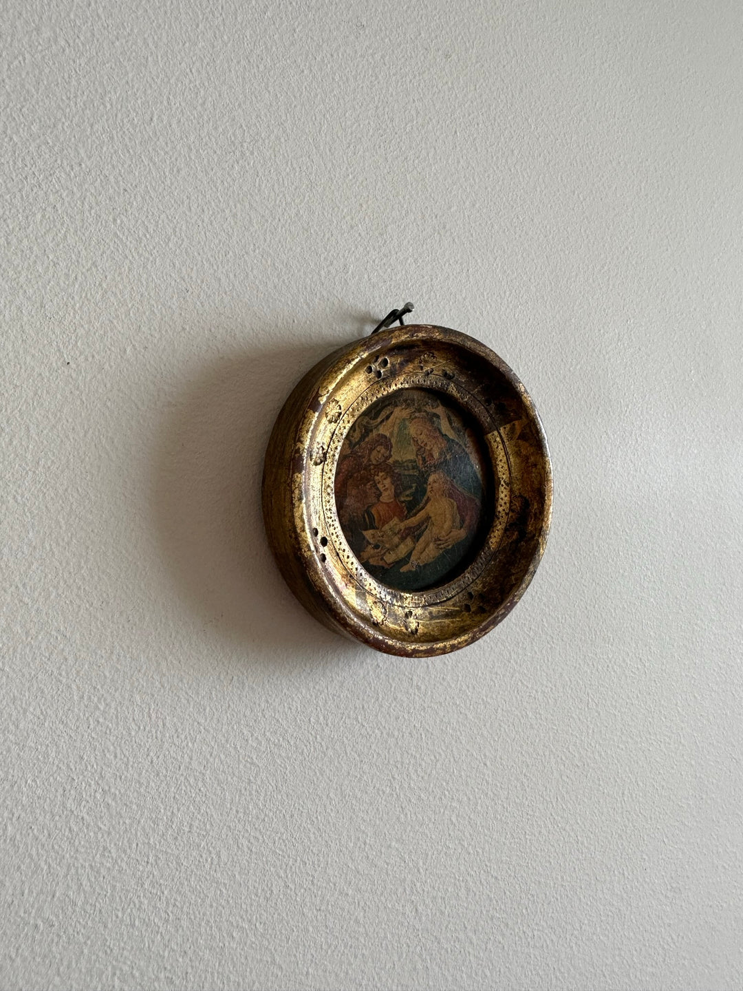 Médaillon Botticelli "Magnificat" cadre en bois doré