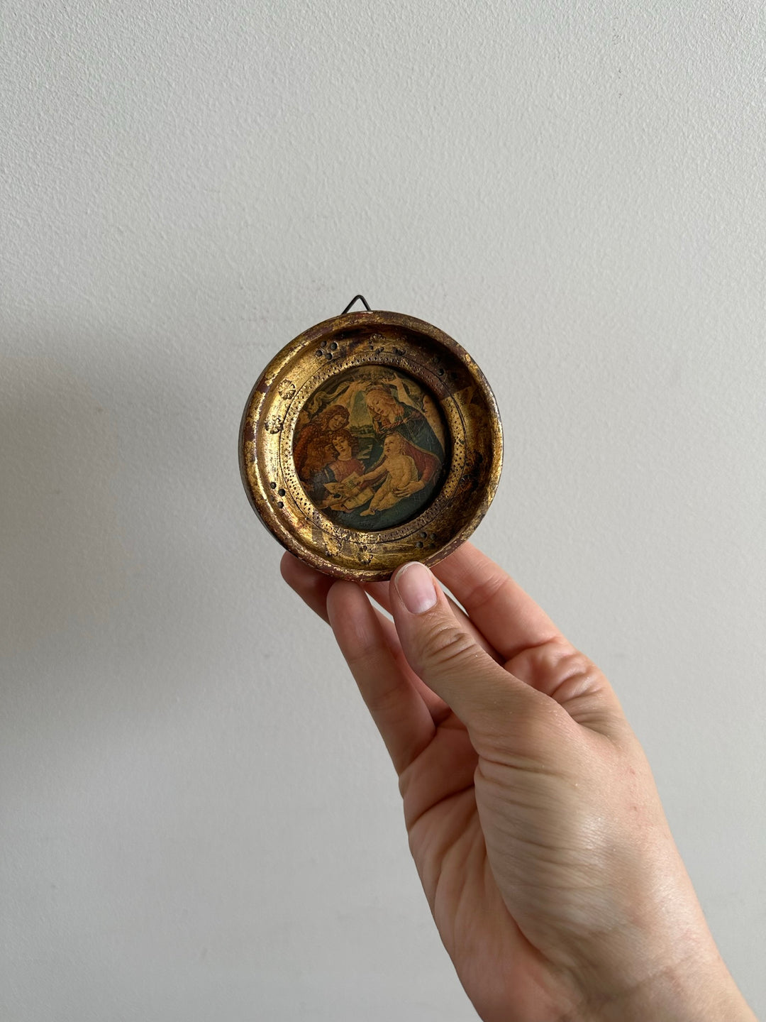Médaillon Botticelli "Magnificat" cadre en bois doré